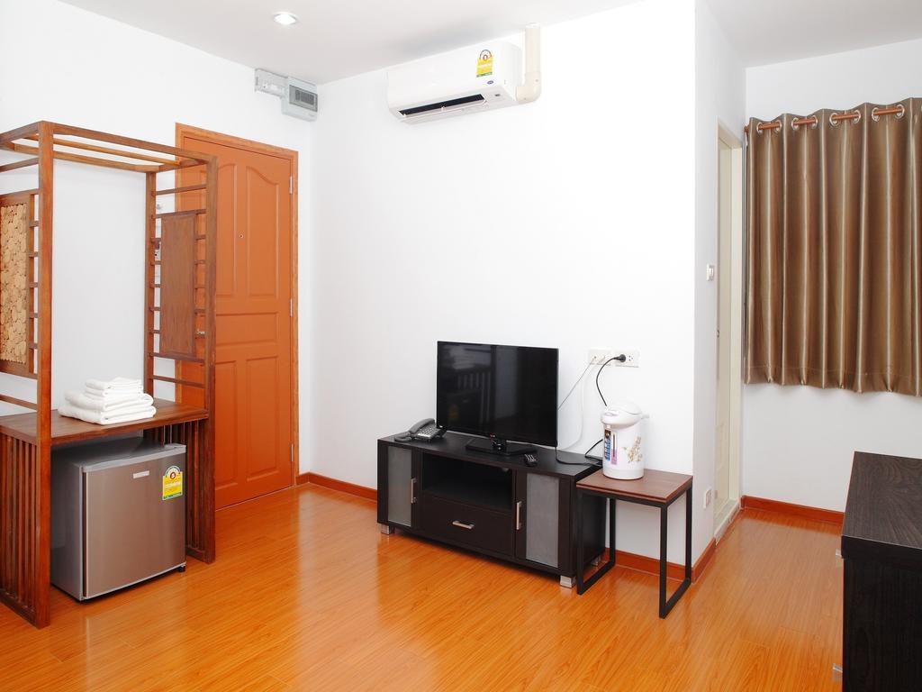 Double Dd House At Mrt Sutthisarn Bangkok Zimmer foto